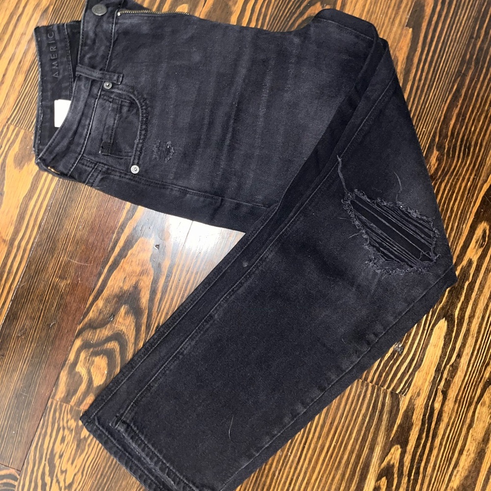 American Eagle mom jeans